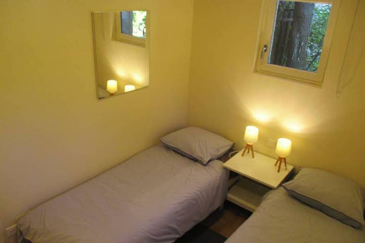 Appartement entier, Dans Mas provençal à Uzès: 2 ch., 4 couch., terrasse, piscine 12X8, jardin, Wifi in Uzès, Région de Nîmes