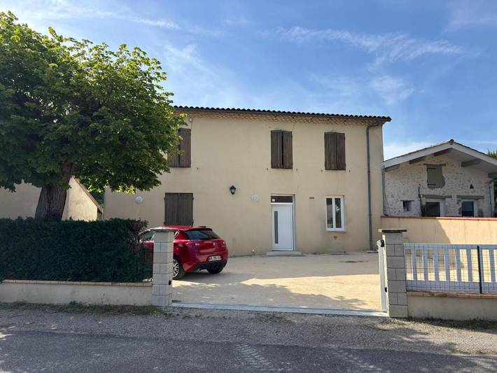 Appartement de vacances pour 4 personnes, avec jardin