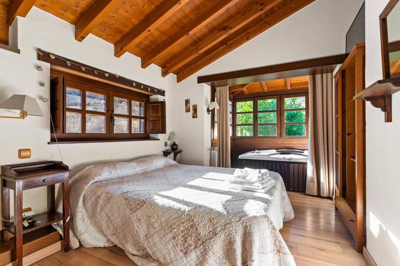 Two-Bedroom House in Quirós, Cordillera Cantábrica