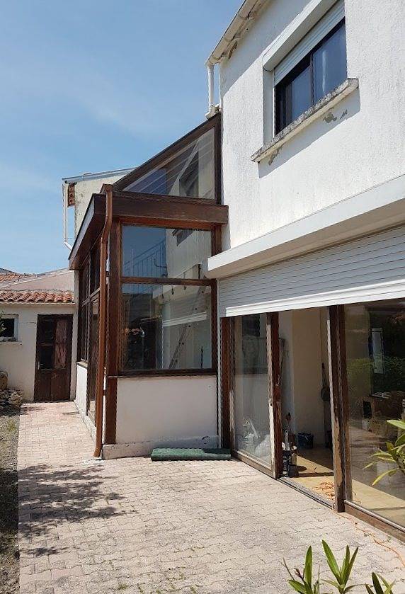 Gîte pour 8 personnes, avec terrasse et jardin