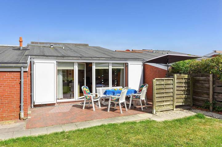 Ferienhaus für 4 Personen, mit Garten und Terrasse in Bensersiel