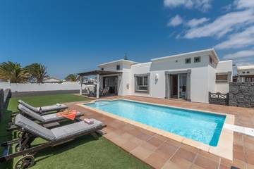 Gîte pour 6 personnes, avec jardin à Playa Blanca