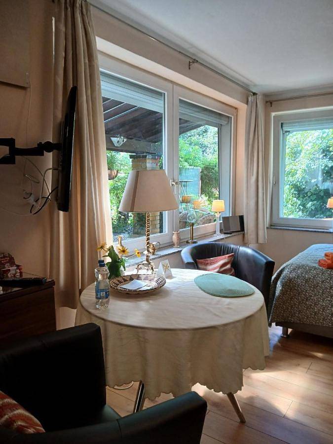 Ferienhaus für 2 Personen, mit Terrasse und Garten sowie Ausblick in Potsdam und Umgebung - 3