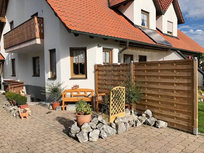 Ferienwohnung für 8 Personen, mit Balkon und Terrasse sowie Garten und Sauna in Fischach - 2