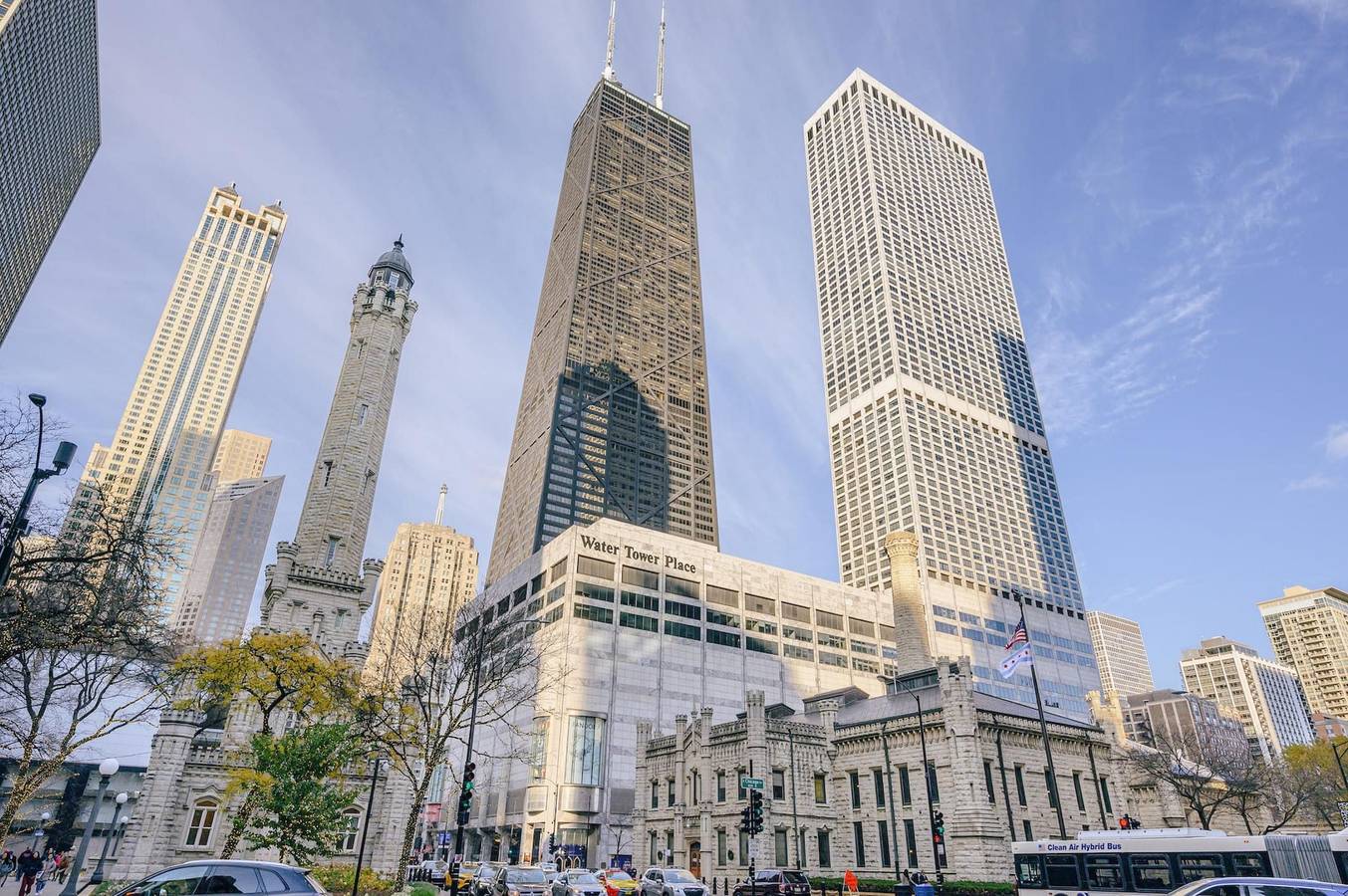 Apartamento entero, Kasa | Queen Studio + Walk to Magnificent Mile | Chicago in Chicago, Condado de Cook