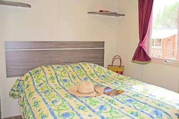 Camping pour 4 Personnes dans Le Muy, Région de Draguignan, Photo 2