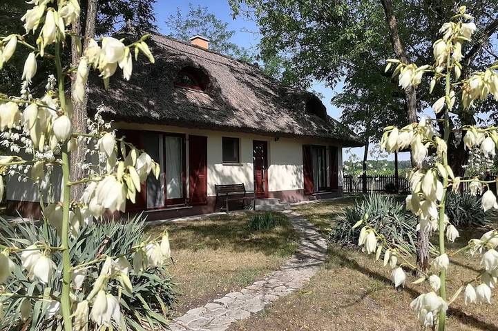 Gästehaus für 9 Personen, mit Garten - 1