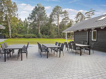 Ferieudlejning til 24 Personer i Asserbo, Halsnæs, Billede 1