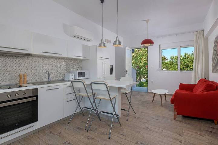 Ferienhaus für 4 Personen, mit Balkon und Garten - 1