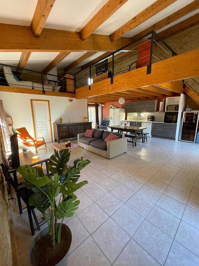Gîte pour 8 personnes, avec jacuzzi et jardin à Saint-Victor-la-Coste - 2