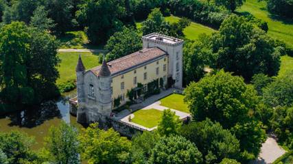 Maison de campagne pour 15 personnes, avec vue ainsi que piscine et jardin à Saint-Sulpice-et-Cameyrac
