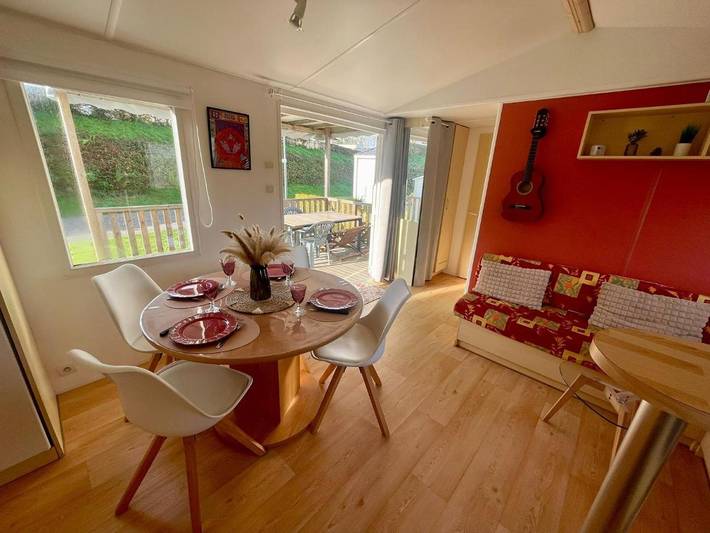 Camping pour 4 personnes, avec Terrasse