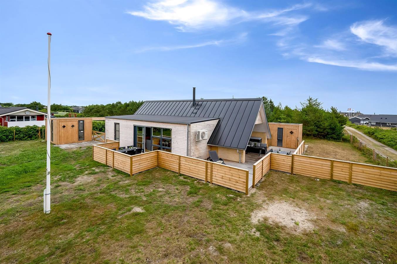 Ferieudlejning til 6 Personer i Bjerregård, Holmsland Klit