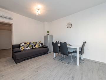 Holiday Rental for 12 People in Galovac, Zadar, Photo 4