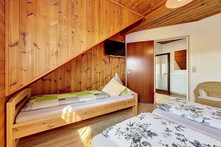 Ferienwohnung für 7 Personen, mit Balkon, mit Haustier in Diedorf - 3