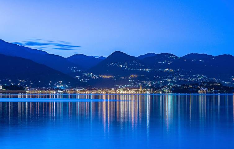 Appartement de vacances entier, Appartement confortable avec terrasse, WiFi et parking - Arona in Arona (Lago Maggiore), Commune de Arona
