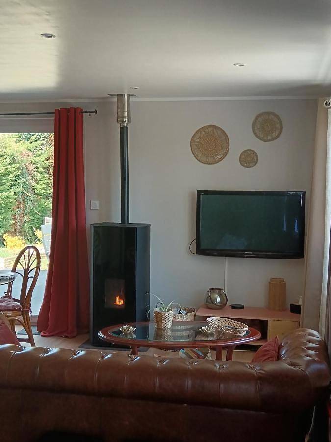 Location de vacances pour 4 personnes, avec jardin et vue, adapté aux familles à Carly - 4