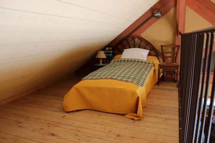 Location de vacances pour 5 personnes, avec terrasse et piscine à Brison-Saint-Innocent - 3