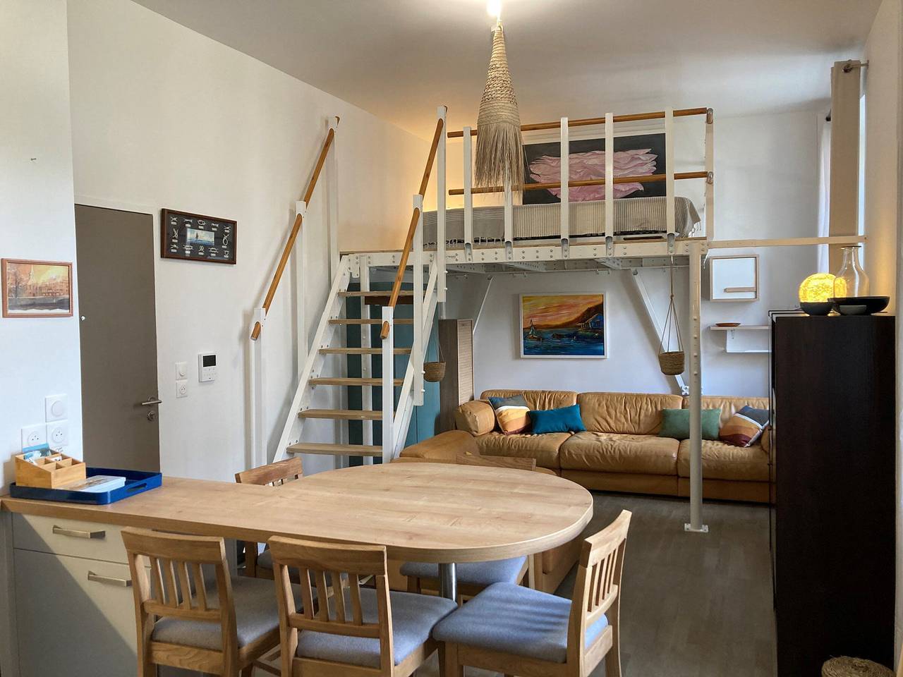 Studio entier, Studio neuf avec mezzanine au cœur de Le Palais in Le Palais, Côte des Mégalithes
