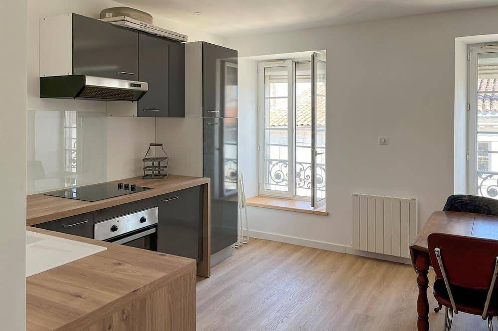 Appartement entier, Cozy apartment in Saint-Jean-d'Angély with Wifi in Saint-Jean-d'Angély, Région de Saint-Jean-d'Angély