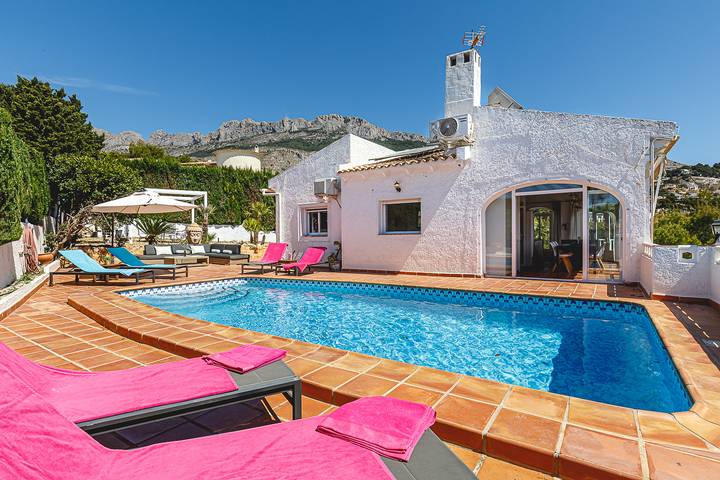 Finca für 8 Personen, mit Garten und Pool in Altea