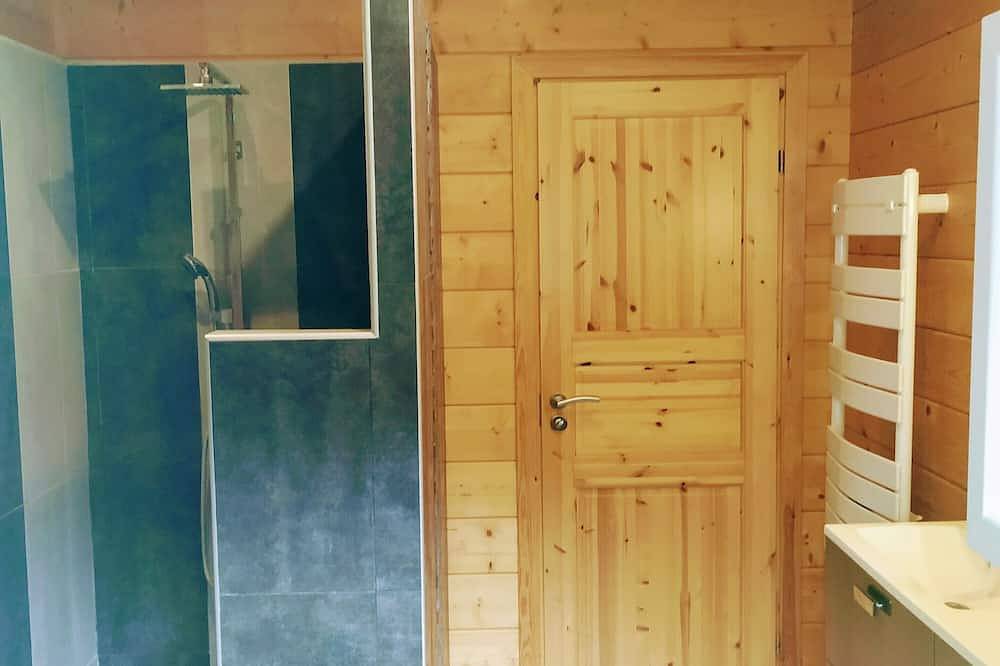 Insolite Maison Bois Wifi Netflix Coeur de L'argonne et Batailles de Verdun in Chaudefontaine, Marne