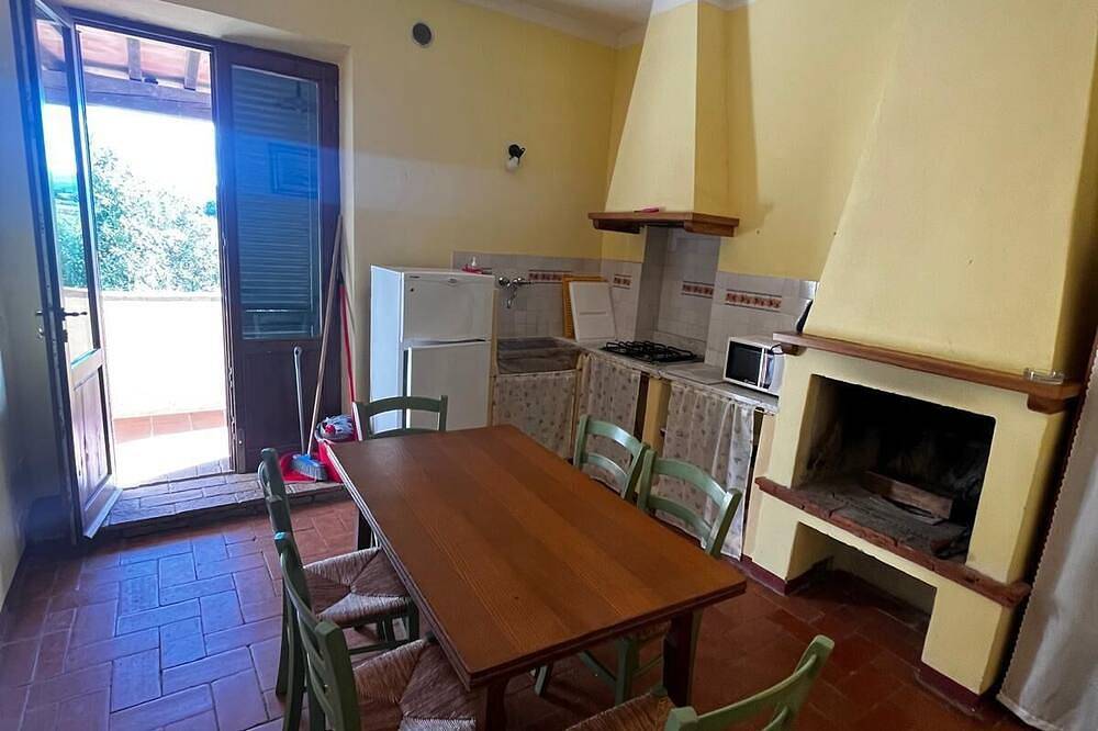 Large apartment in farmhouse with swimming pool. Between the countryside and the sea in Castagneto Carducci, Etruscan Coast