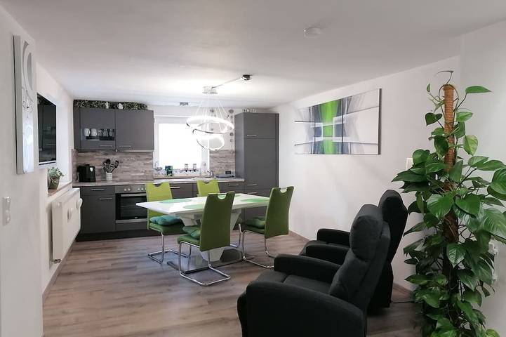 Ferienhaus für 4 Personen, mit Balkon und Garten - 1