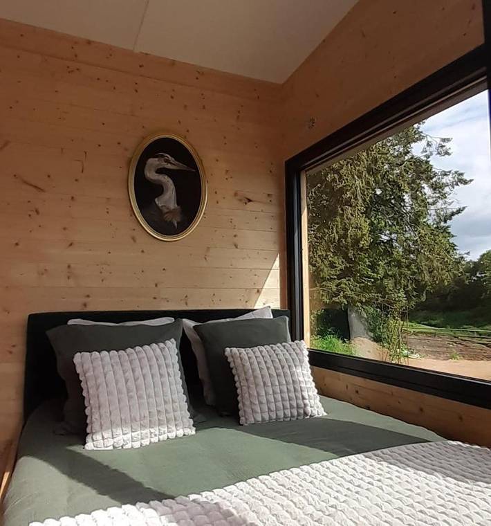 Gîte pour 4 personnes, avec jardin ainsi que terrasse et jacuzzi à Rouez - 3