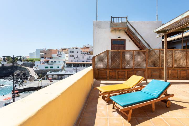 Appartement entier, Historique maison coloniale à 50 m de la plage, WIFI gratuite in Alcalá, Guía de Isora