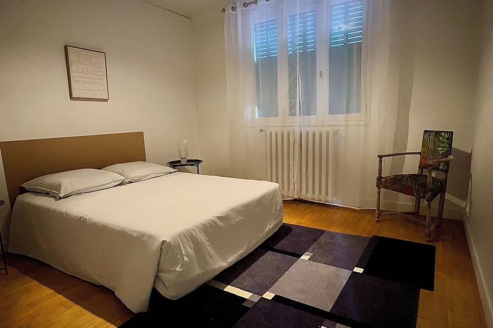 Entire apartment, Esprit Maison Anatole, Experience Cahors as if you were at home! in Cahors, Lot