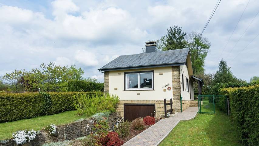 Maison de vacances pour 4 personnes, avec terrasse et jardin, animaux acceptés à Chiny