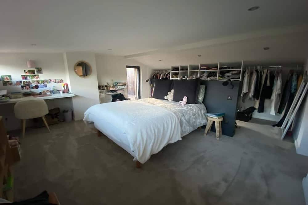 Maison d Architecte à Proximité du Centre Ville in Bruges (Gironde), Bordeaux region