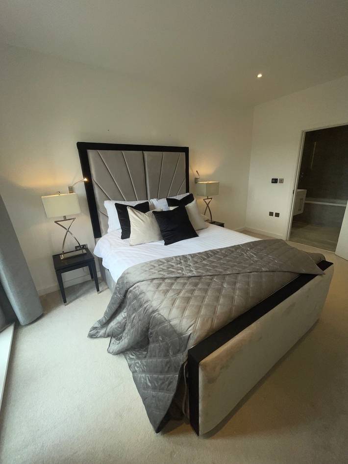 Entire holiday apartment, Business Suite Lux 2 Bed Apartment in St Albans in Hertfordshire