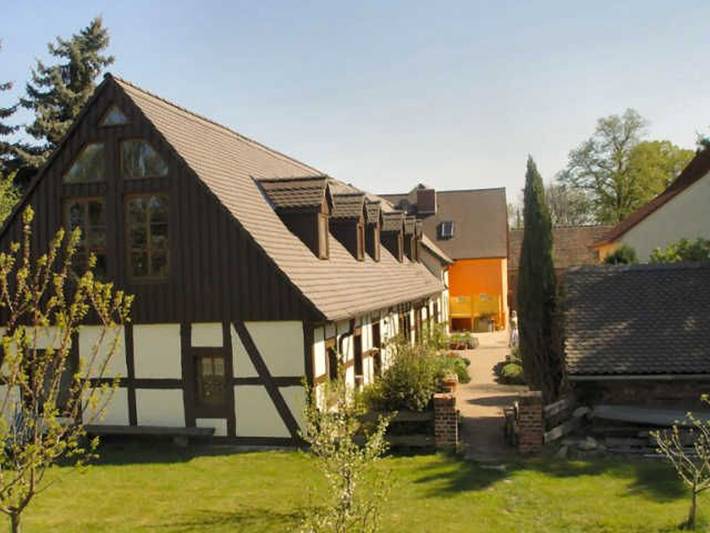 Ferienwohnung für 4 Personen, mit Terrasse und Garten in Dessau-Wörlitzer Gartenreich