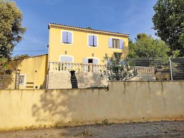 Cottage pour 6 personnes, avec vue et terrasse à Mirabeau