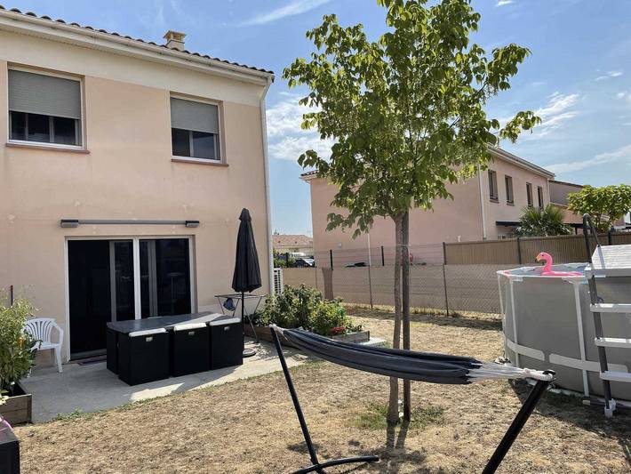 Gîte pour 6 personnes, avec jardin et piscine à Vernet