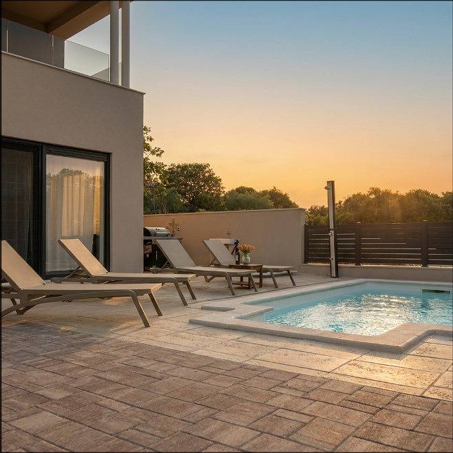 New amazing holiday house with pool in Vinkuran, Südküste Istrien