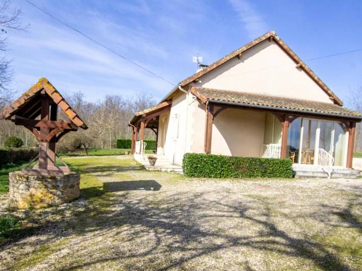 Location de vacances pour 5 personnes, avec jardin et terrasse à Thiviers - 4