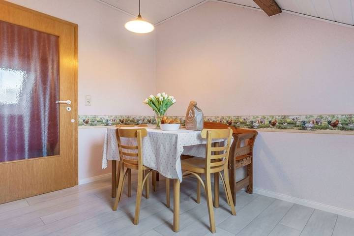 Ferienwohnung für 7 Personen, mit Terrasse und Garten in Westermarkelsdorf - 4
