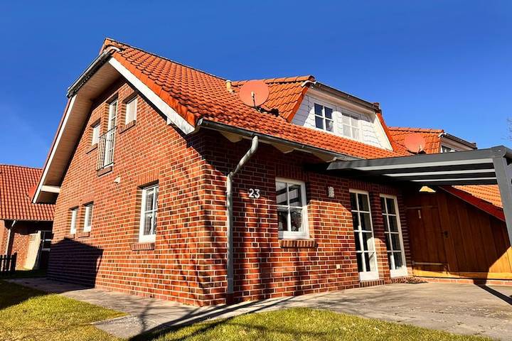 Ferienwohnung für 6 Personen, mit Terrasse und Sauna in Burhave