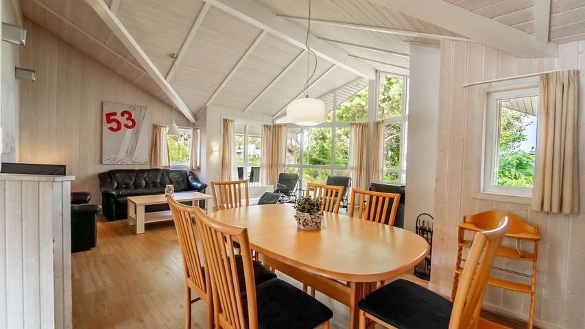 Ferienhaus für 8 Personen, mit Terrasse und Garten sowie Sauna und Whirlpool, mit Haustier in der Lübecker Bucht - 3