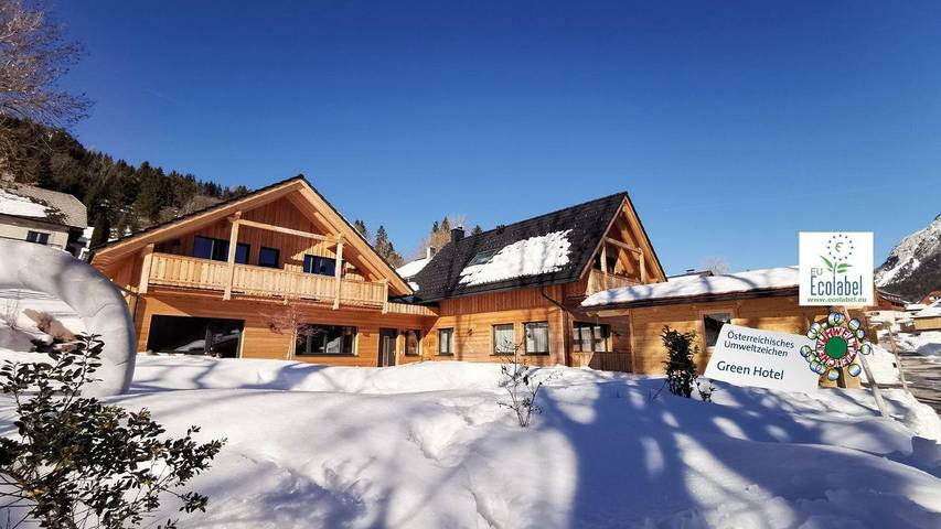 Hütte für 3 Personen, mit Garten und Ausblick sowie Sauna und Balkon in Bad Mitterndorf