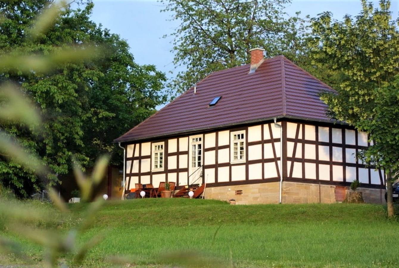 Ferienhaus 'Schäferhaus' mit privater Terrasse und Gemeinschaftsgarten in Großroppershausen, Frielendorf