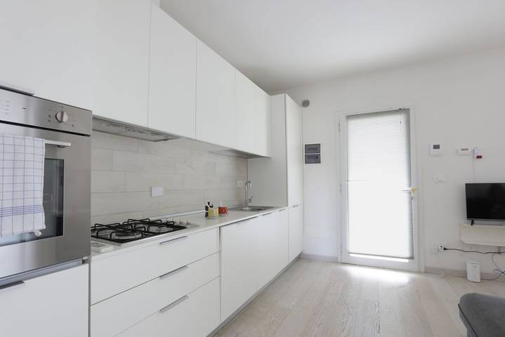 Appartamento intero, GuestHost - Florence Modern & Quiet Nest in Firenze Centro storico, Firenze
