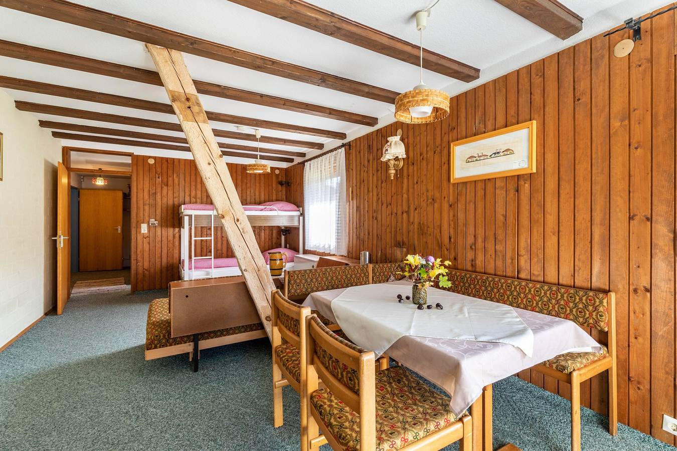 Ganze Wohnung, Wohnung 3 – Helle Ferienwohnung mit Balkon & Flusszugang in Indelhausen, Hayingen