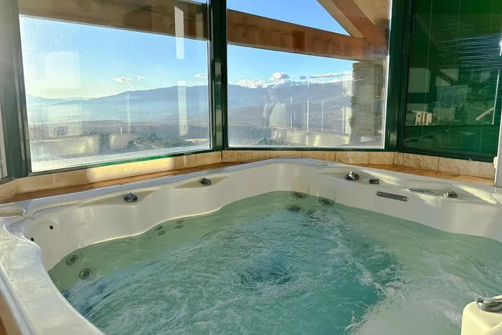 Casa rural para 9 personas, con jacuzzi y balcón - 1