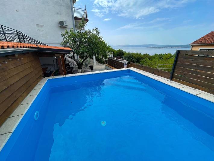 Ferienhaus für 8 Personen, mit Pool und Terrasse in Dramalj