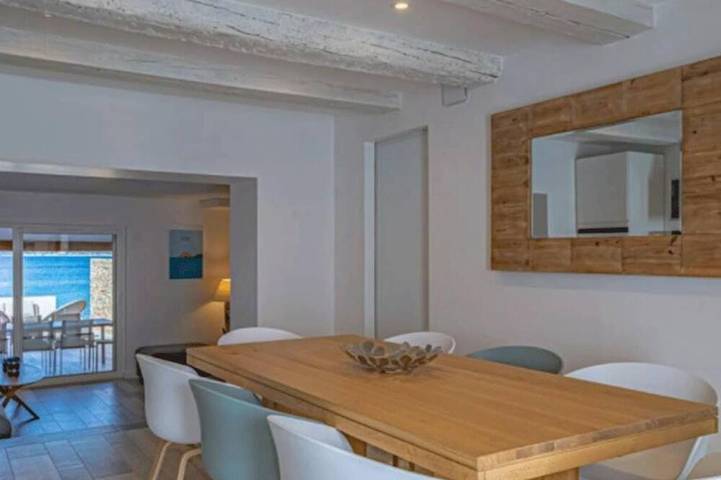 Fischerhaus am Hafen, direkt am Wasser in La Madrague, Hyeres