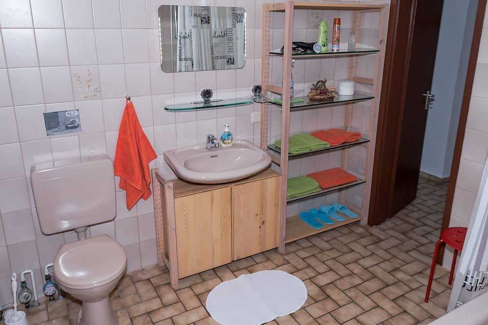 Ganze Wohnung, Schöne Ferienwohnung in zentraler Lage von Wedel(Hamburg) in Wedel, Schleswig-Holstein Binnenland